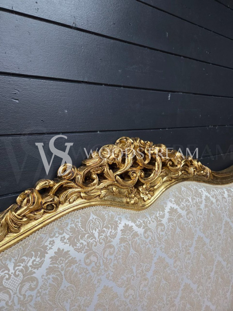 Кровать в стиле венецианского барокко