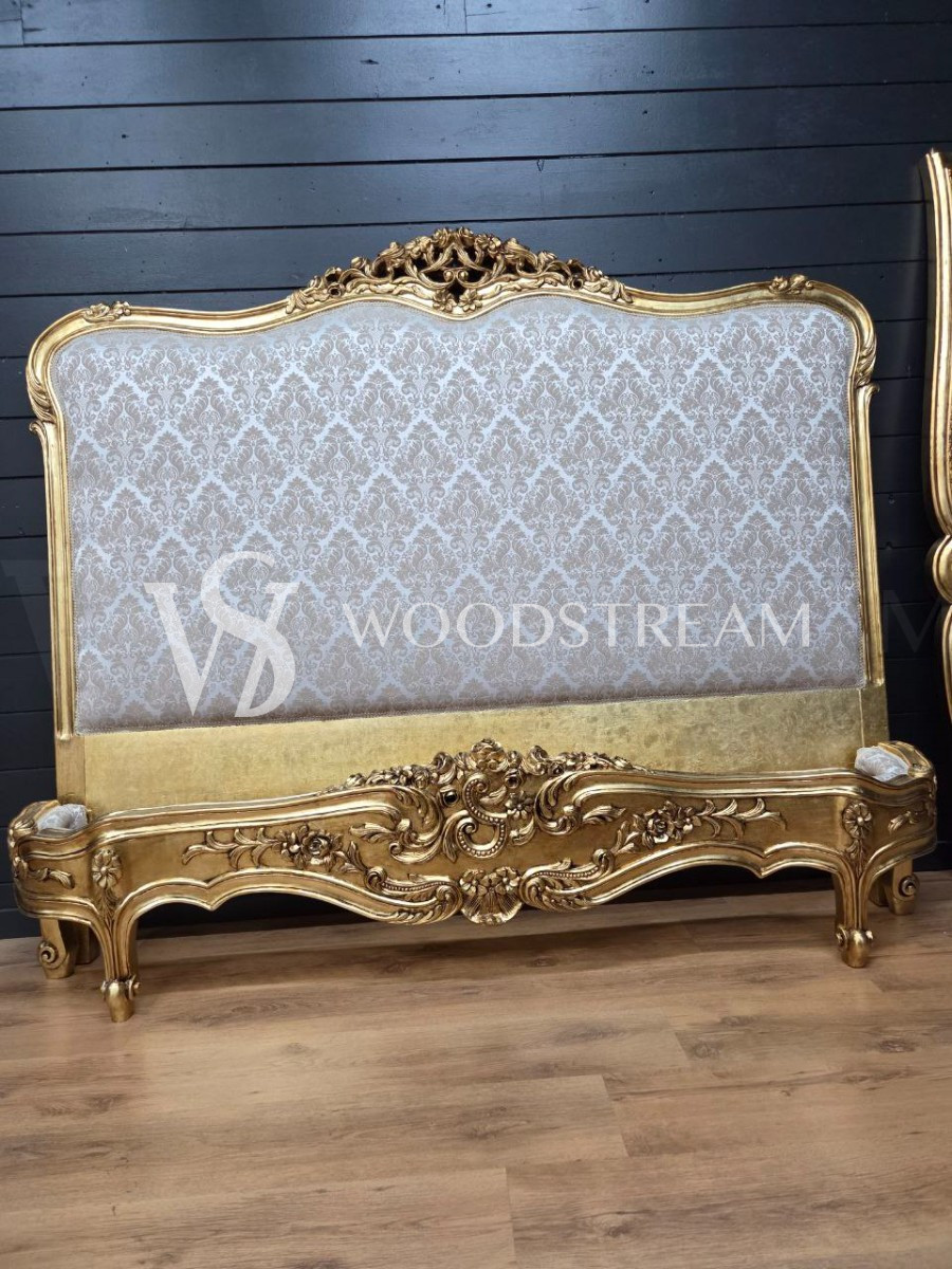 Кровать в стиле венецианского барокко