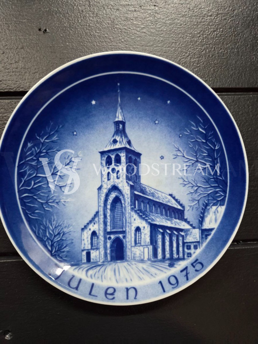 Комплект: Тарелка декоративная в стиле Делф 4 штуки