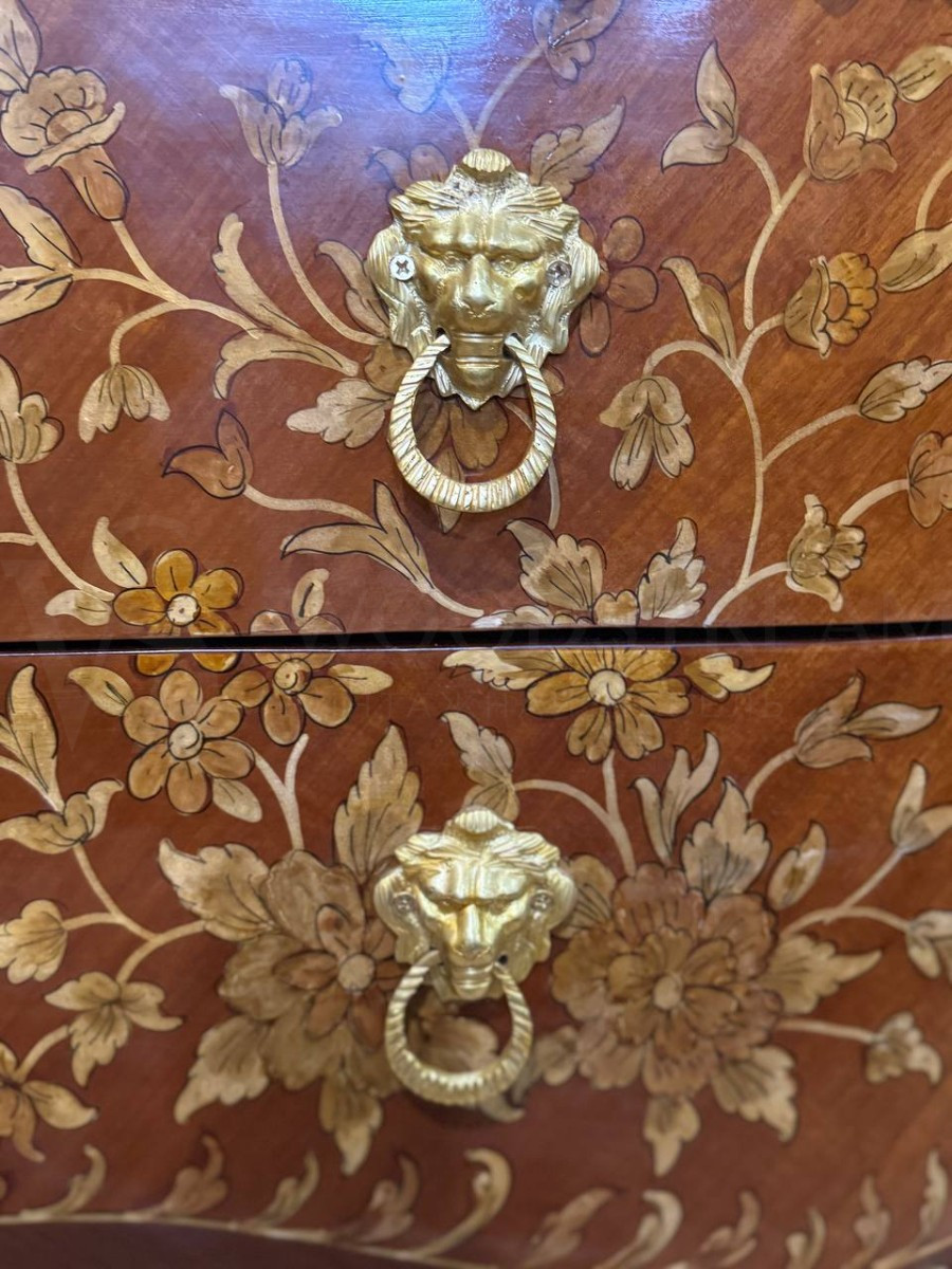 Комод в стиле Людовика XIV