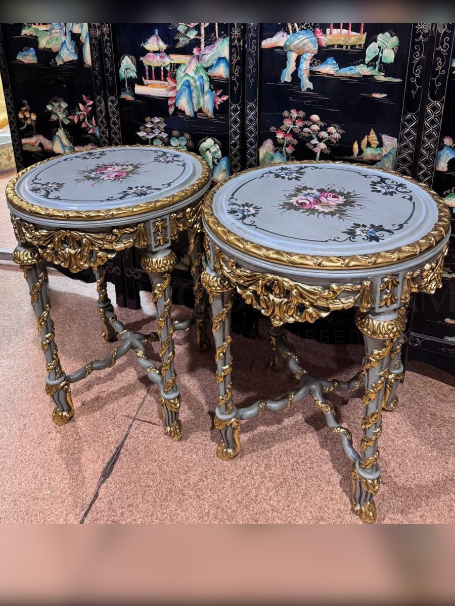 Стол/Подставка в дворцовом стиле 2 штуки