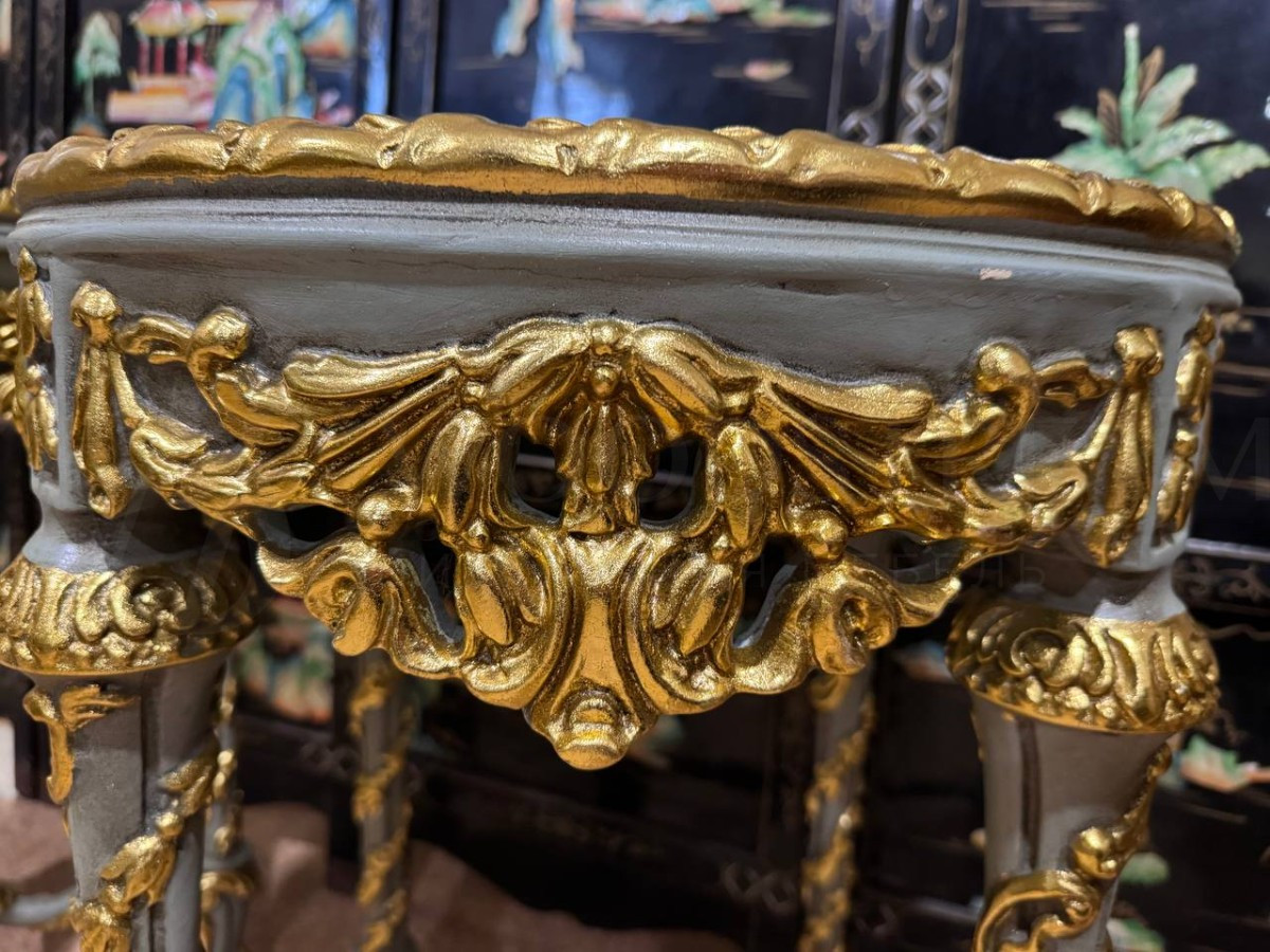 Стол/Подставка в дворцовом стиле 2 штуки