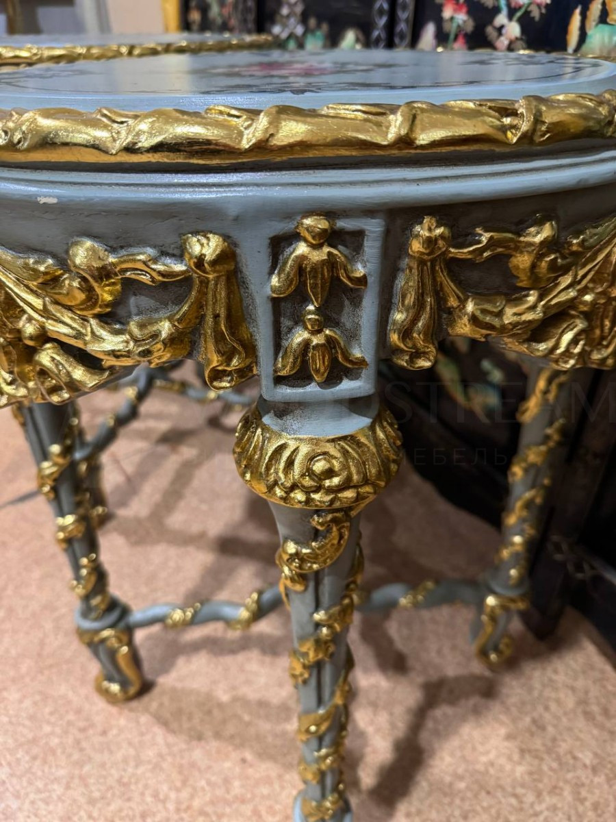 Стол/Подставка в дворцовом стиле 2 штуки