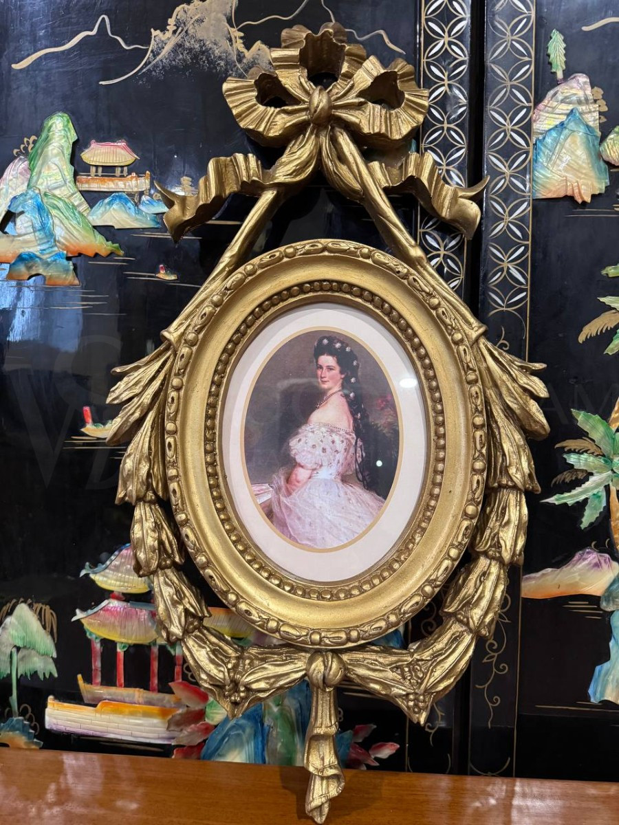 Рамка для фотографий/картин в стиле Людовика XVI