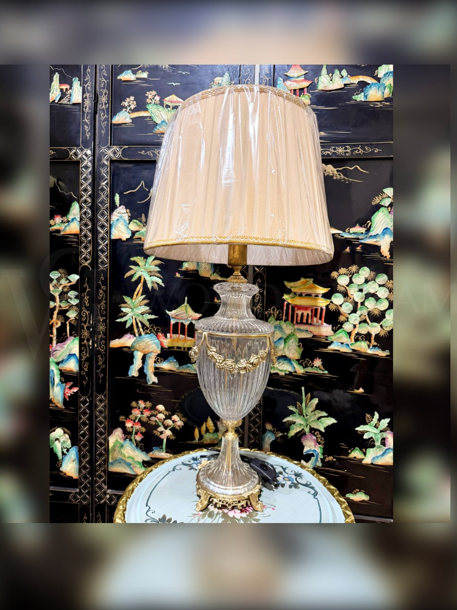 Лампа настольная в стиле Людовика XVI