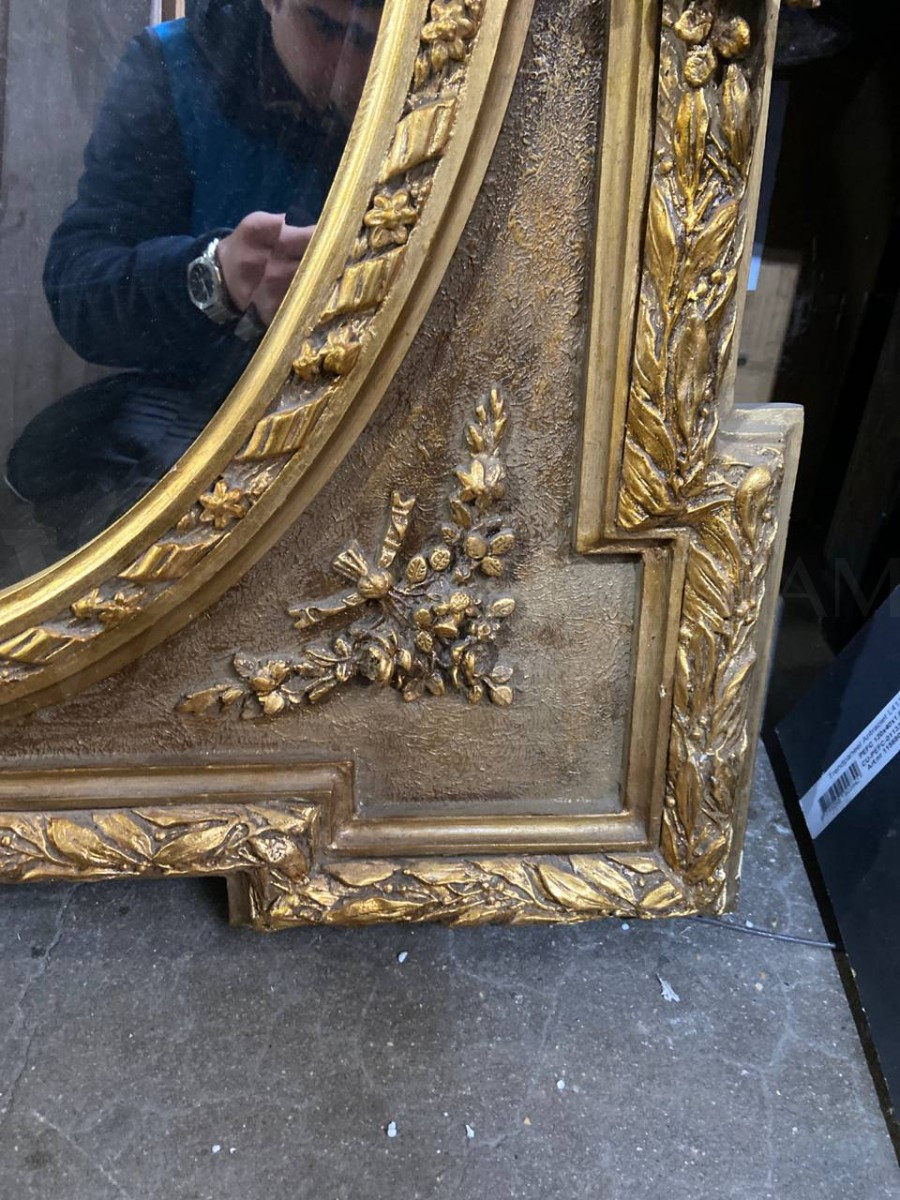 Зеркало настенное в стиле Людовика XVI