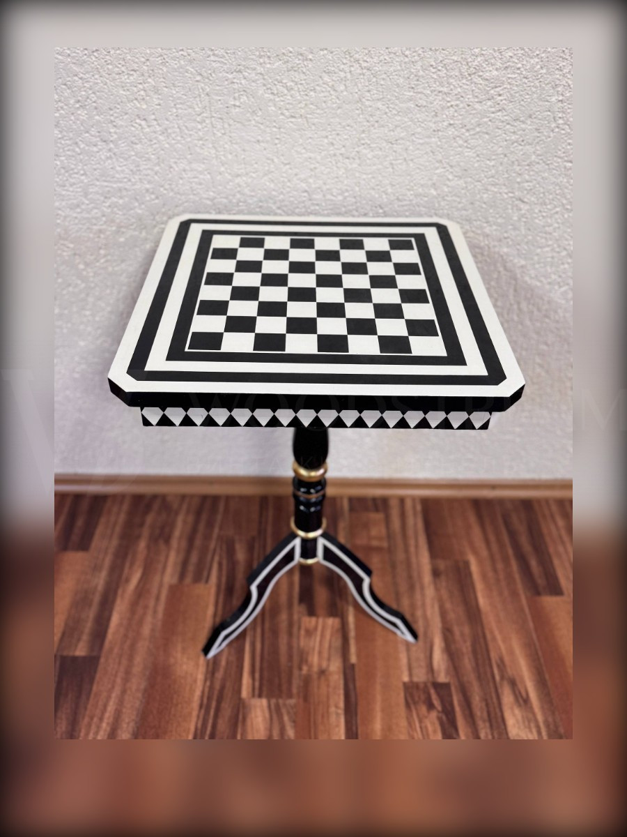 Стол шахматный