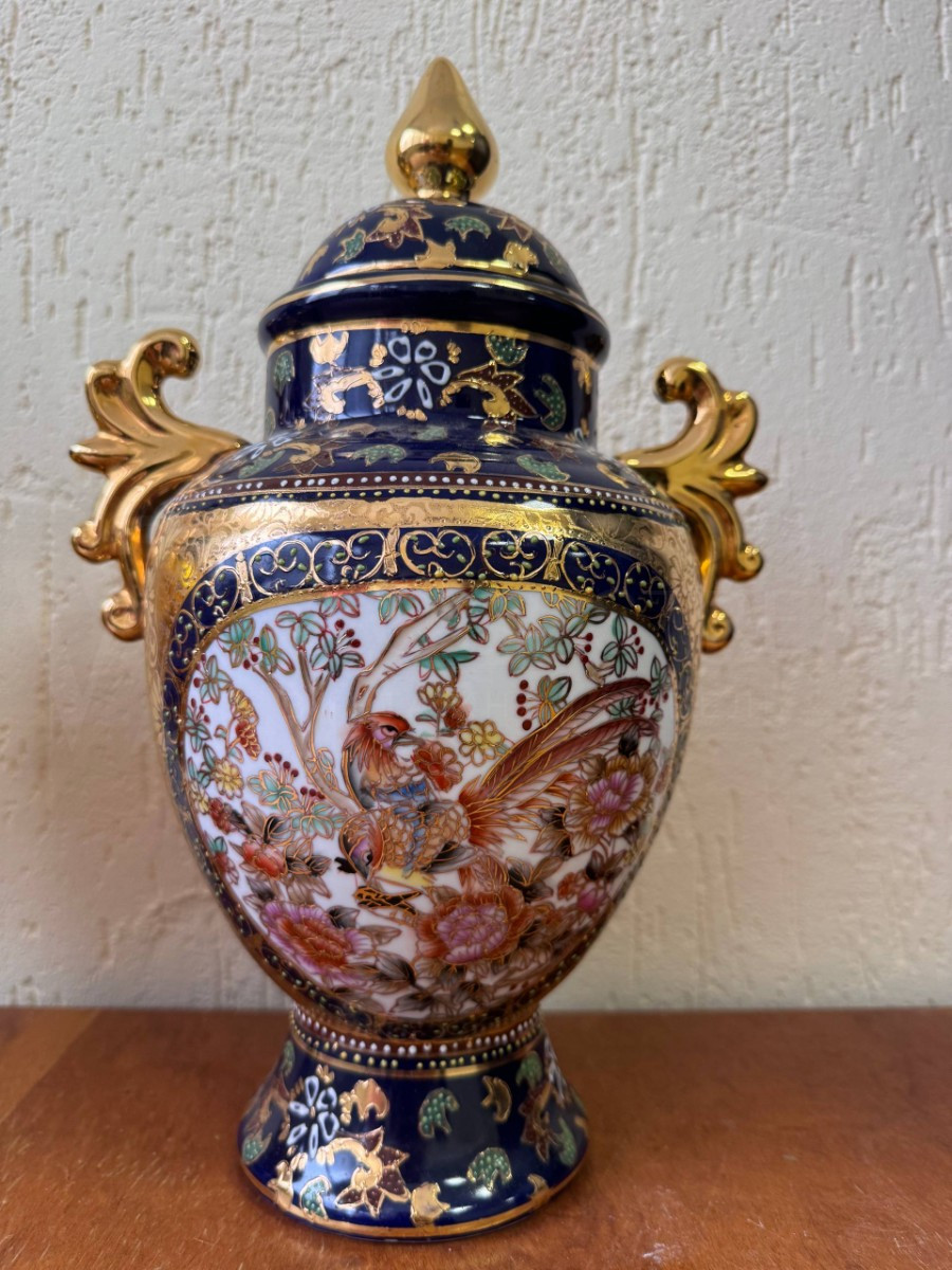 Ваза с крышкой в стиле шинуазри 2 штуки