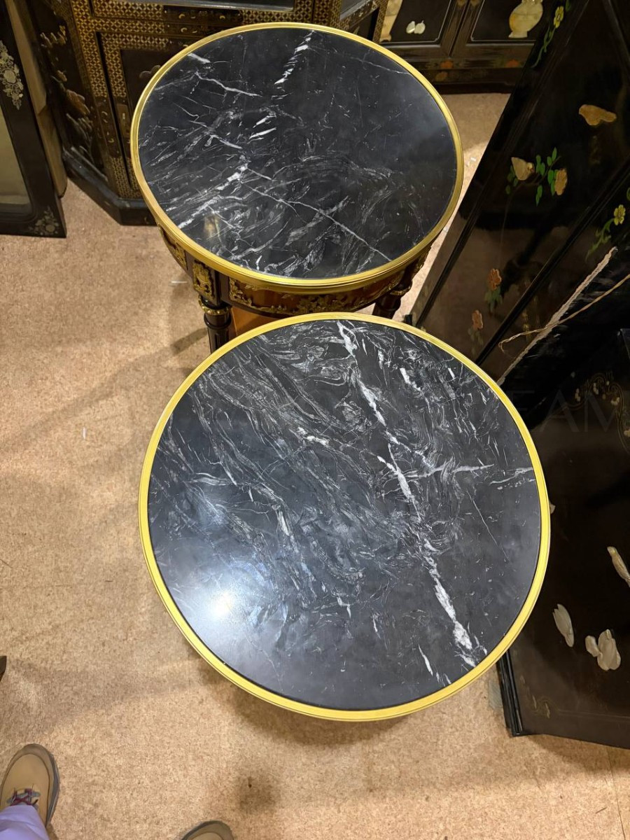 Стол/Подставка в стиле Людовика XVI