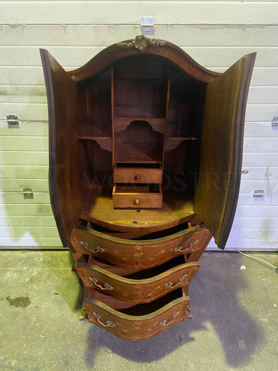 Шкаф/Комод бомбе в стиле Людовика XIV