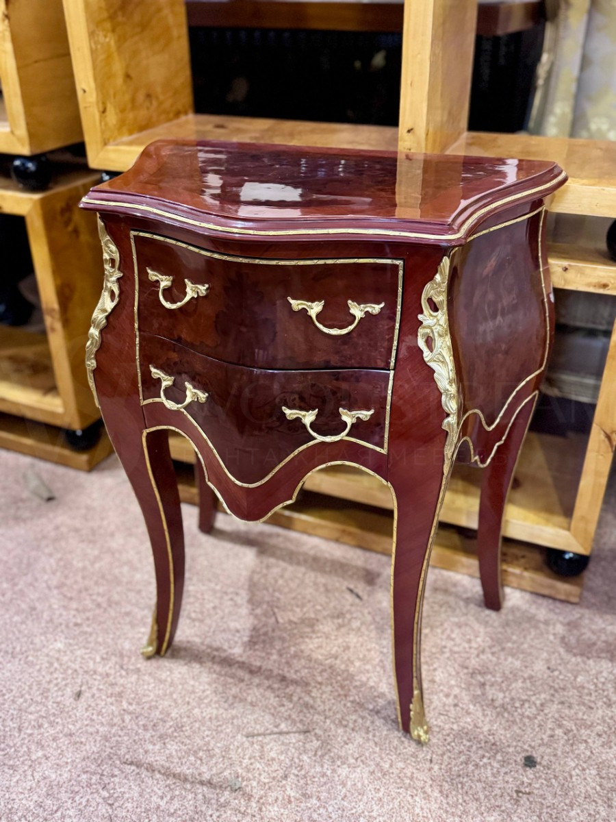 Тумба в стиле Людовика XIV