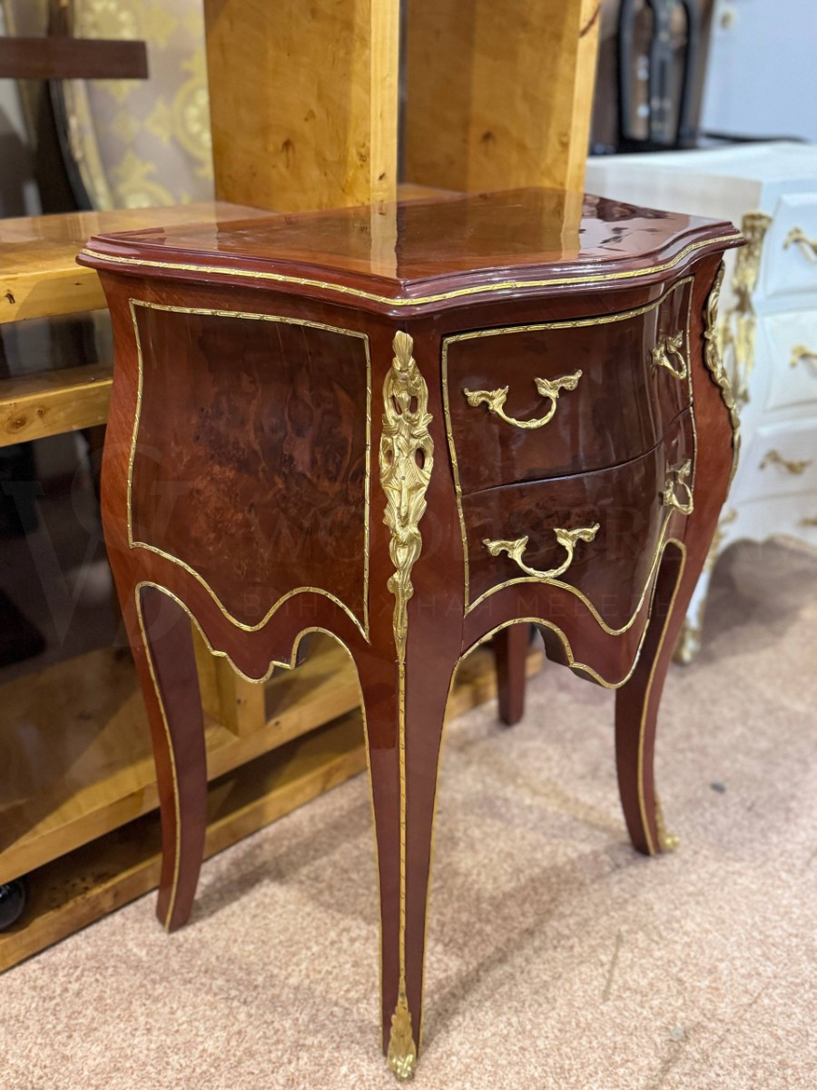 Тумба в стиле Людовика XIV