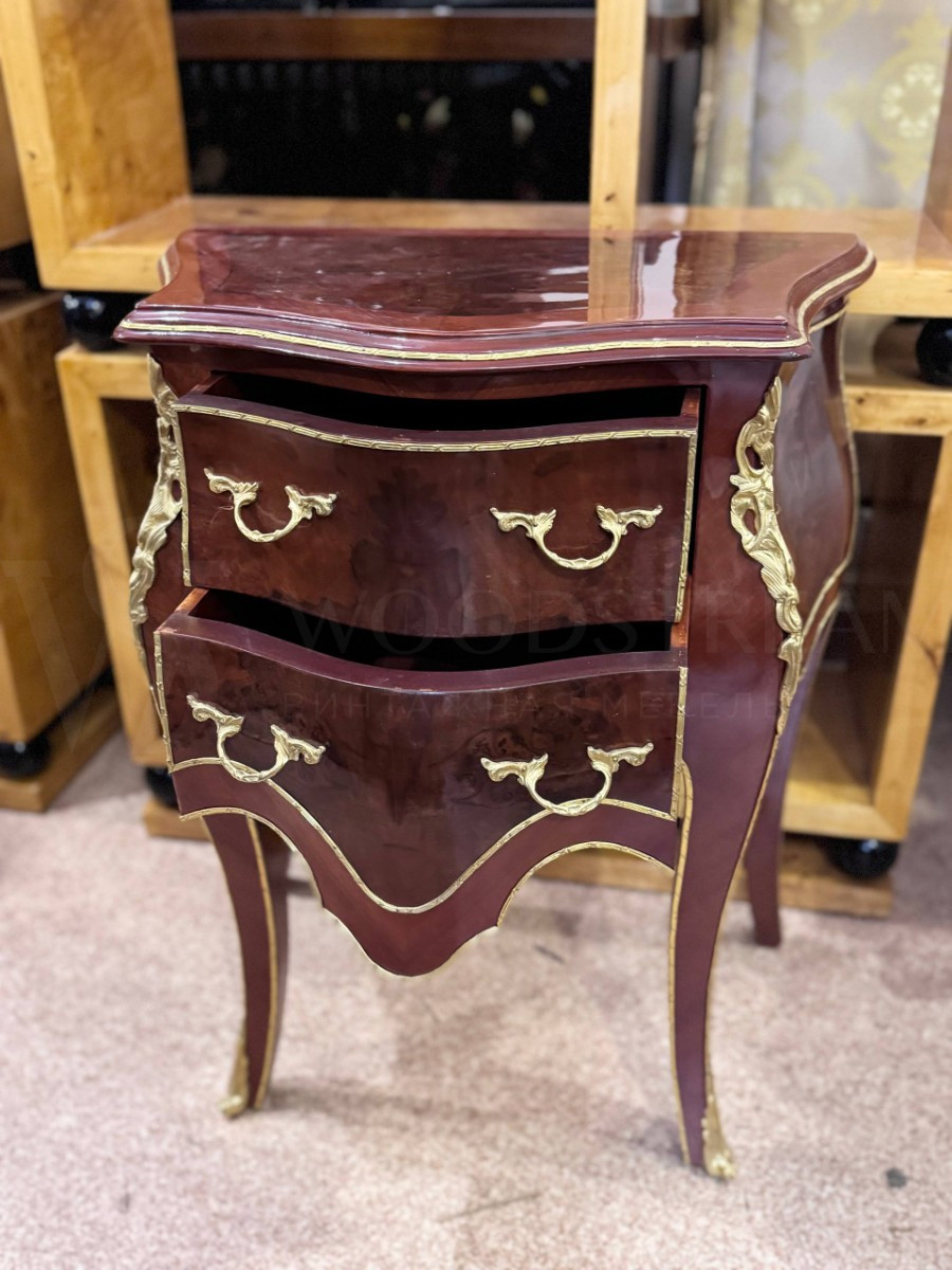 Тумба в стиле Людовика XIV