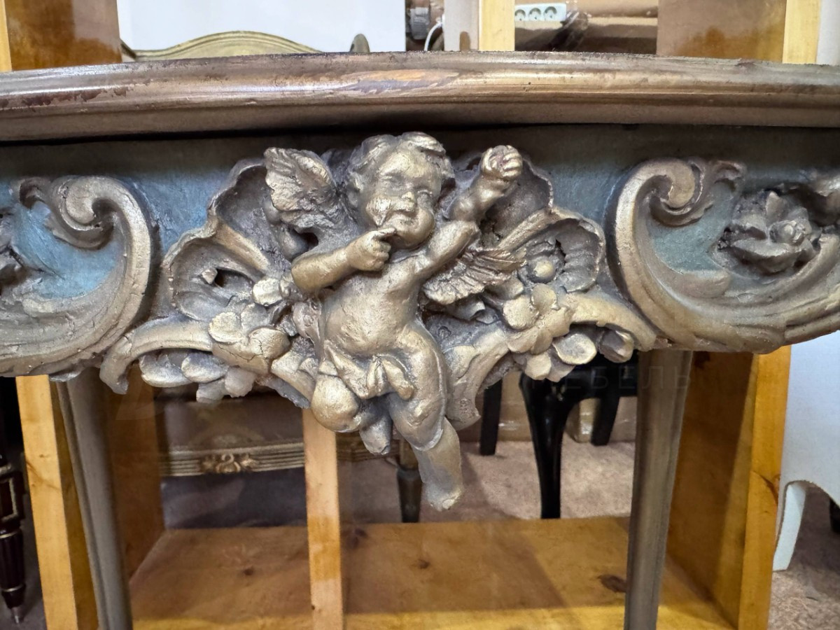 Стол в стиле венецианского барокко