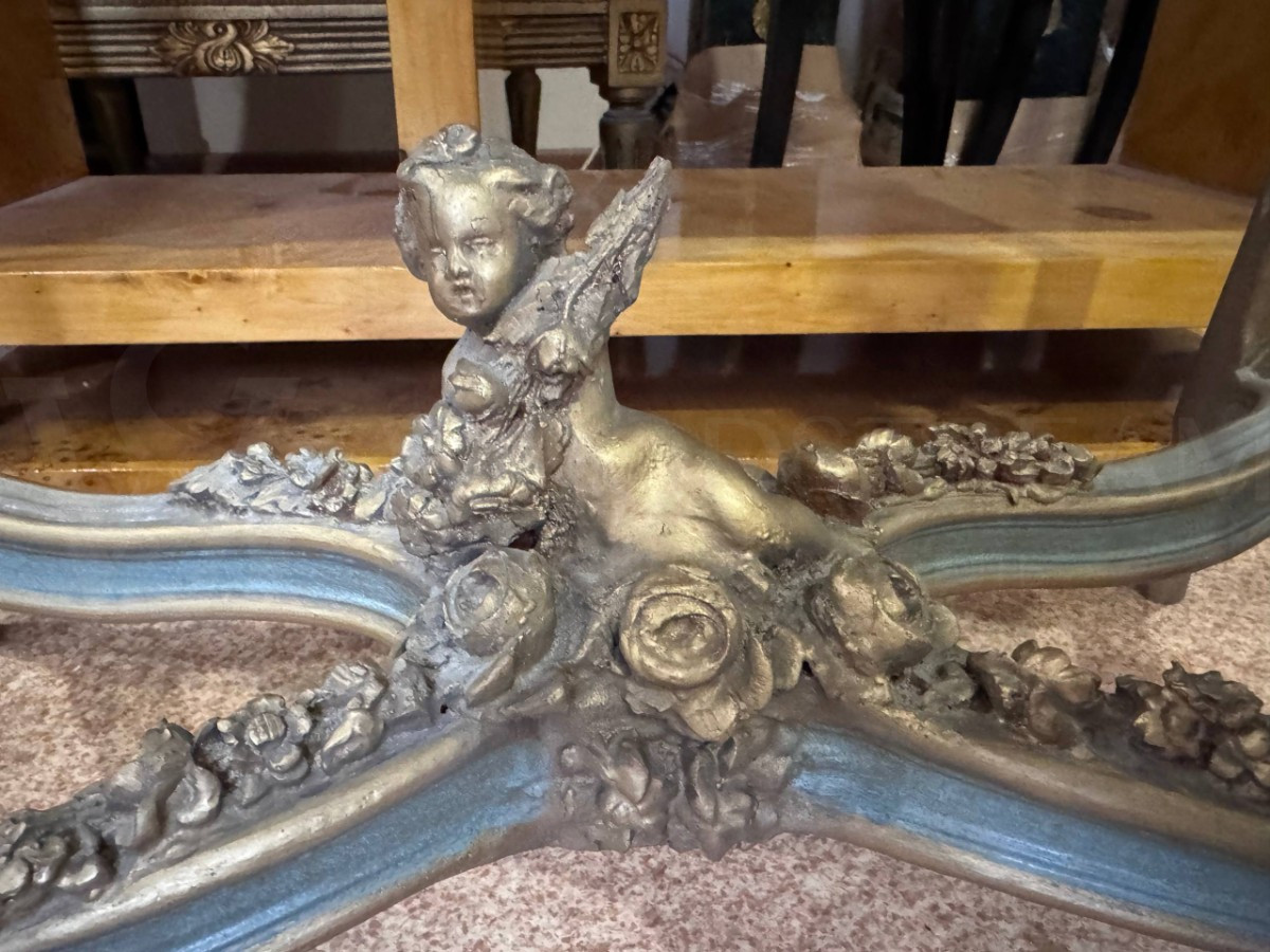 Стол в стиле венецианского барокко