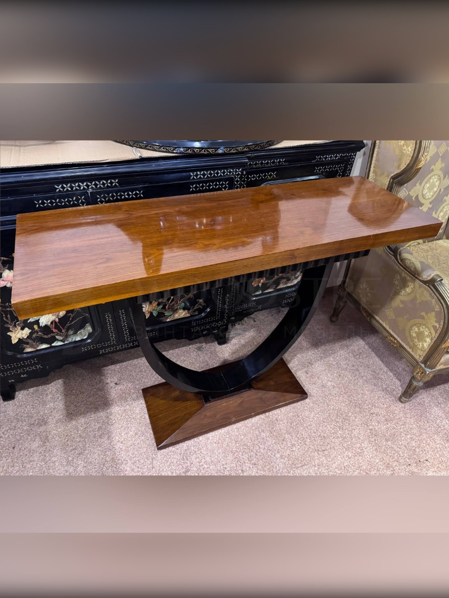 Консоль в стиле ар деко