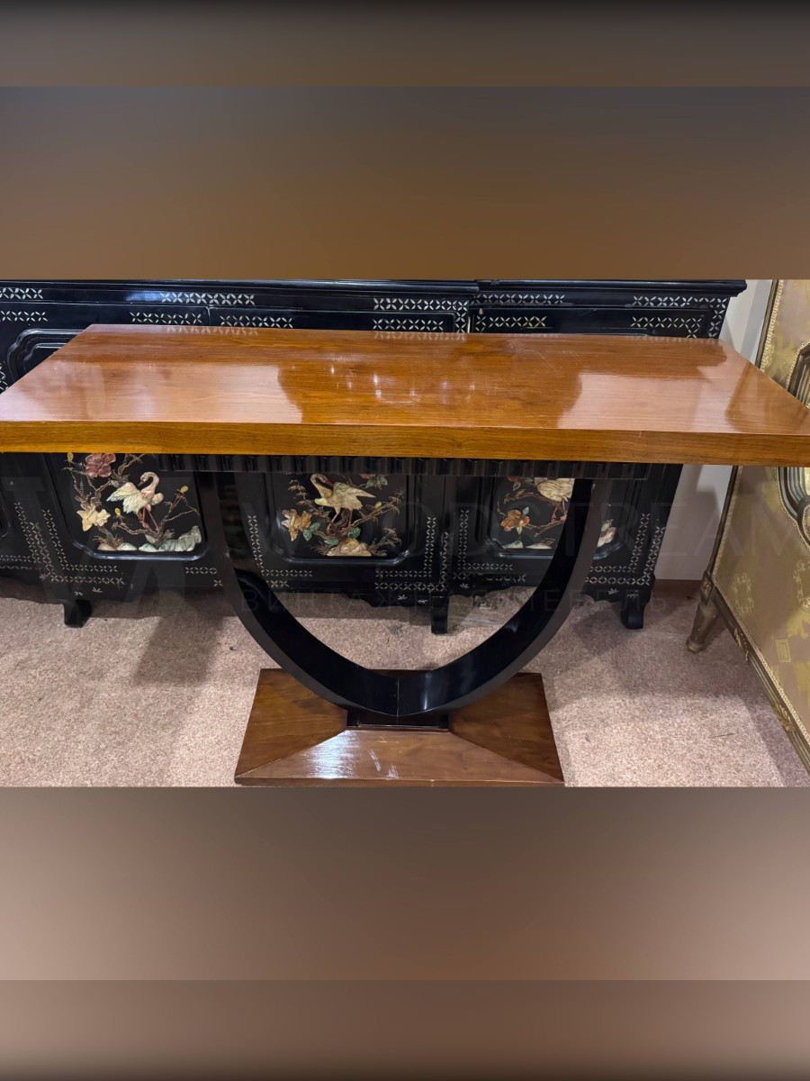 Консоль в стиле ар деко