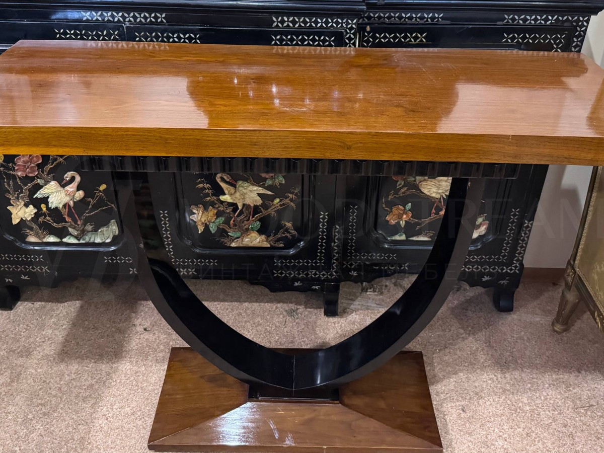 Консоль в стиле ар деко