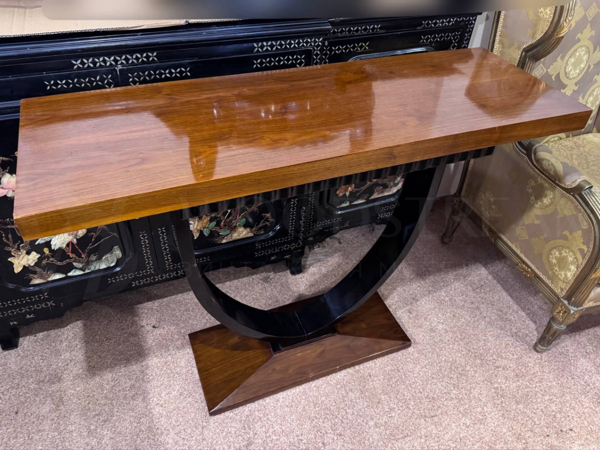 Консоль в стиле ар деко