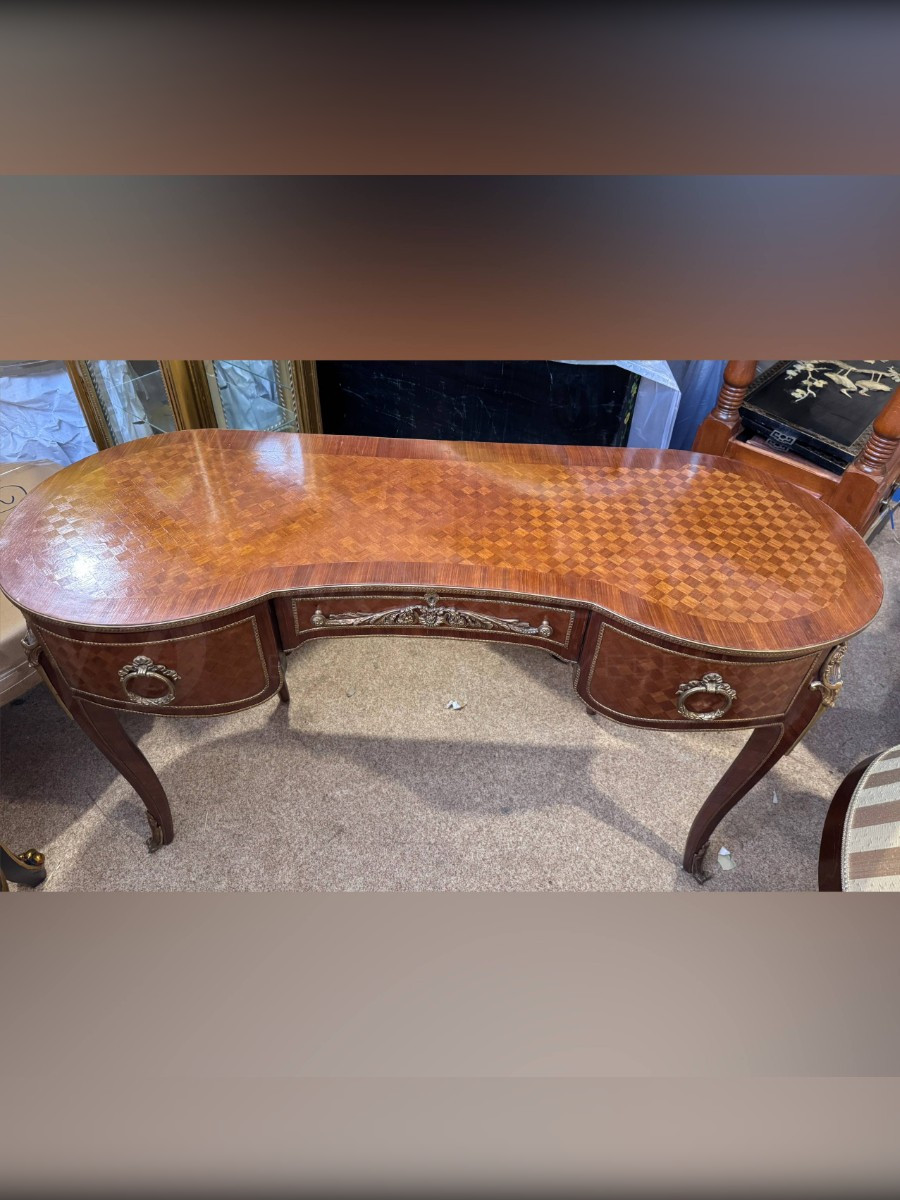 Стол письменный в стиле Людовика XIV