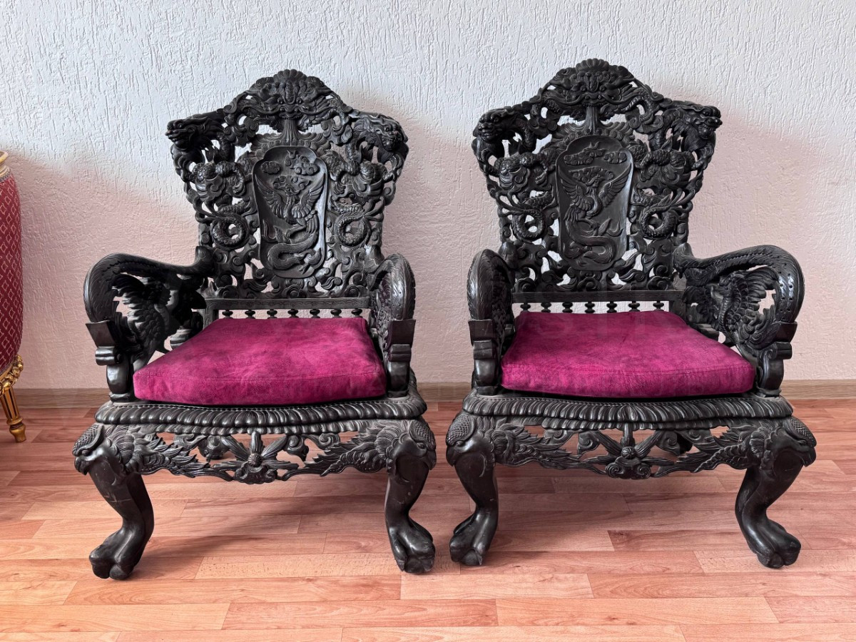 Кресло в англо-индийском стиле 2 штуки