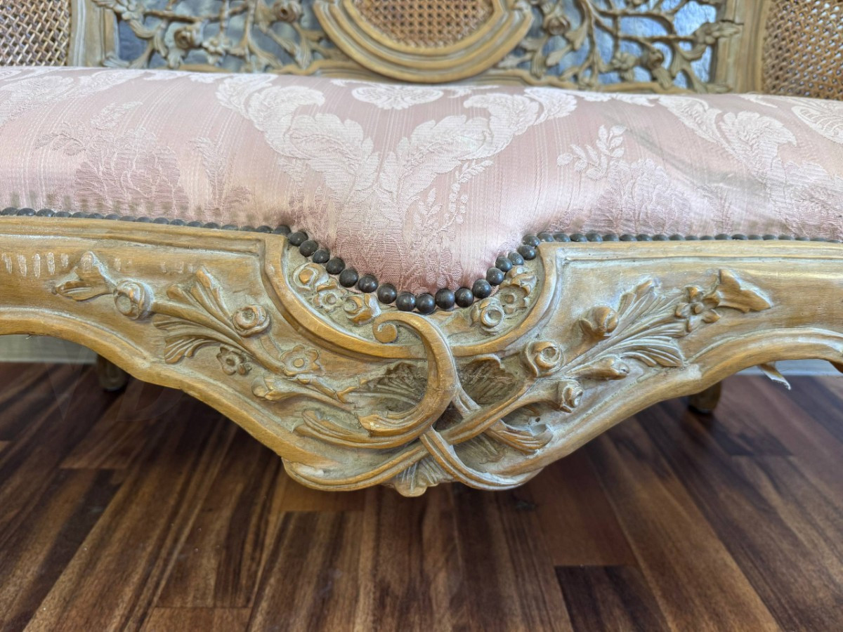 Комплект мягкой мебели для гостиной в стиле венецианского барокко