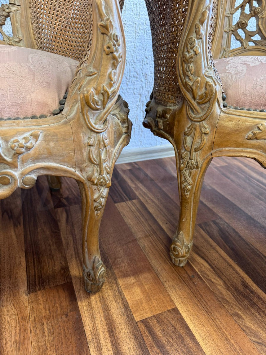 Комплект мягкой мебели для гостиной в стиле венецианского барокко