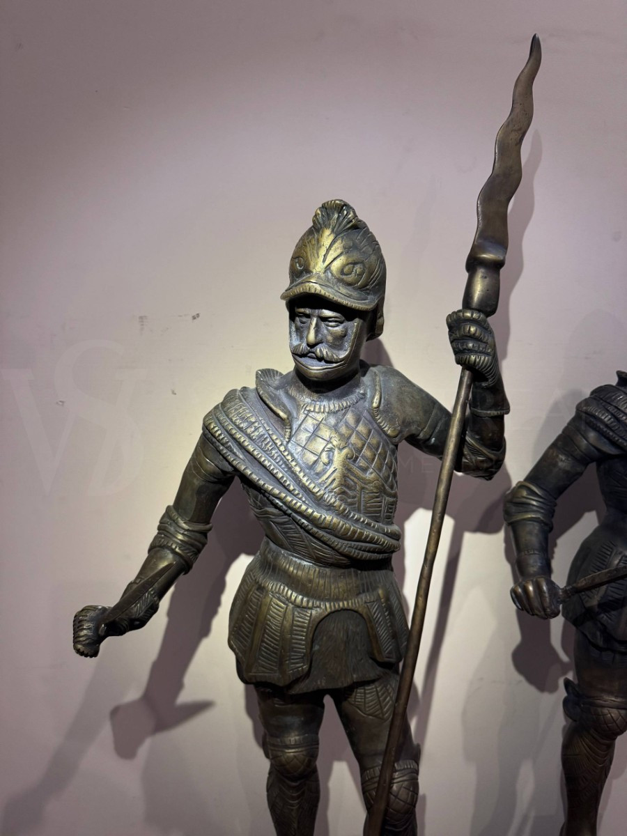 Статуя/Скульптура на постаменте Рыцарь 2 штуки