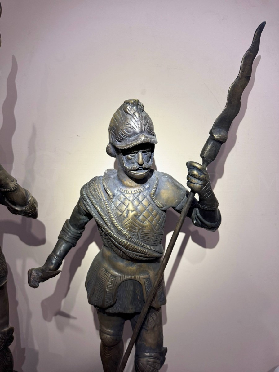 Статуя/Скульптура на постаменте Рыцарь 2 штуки