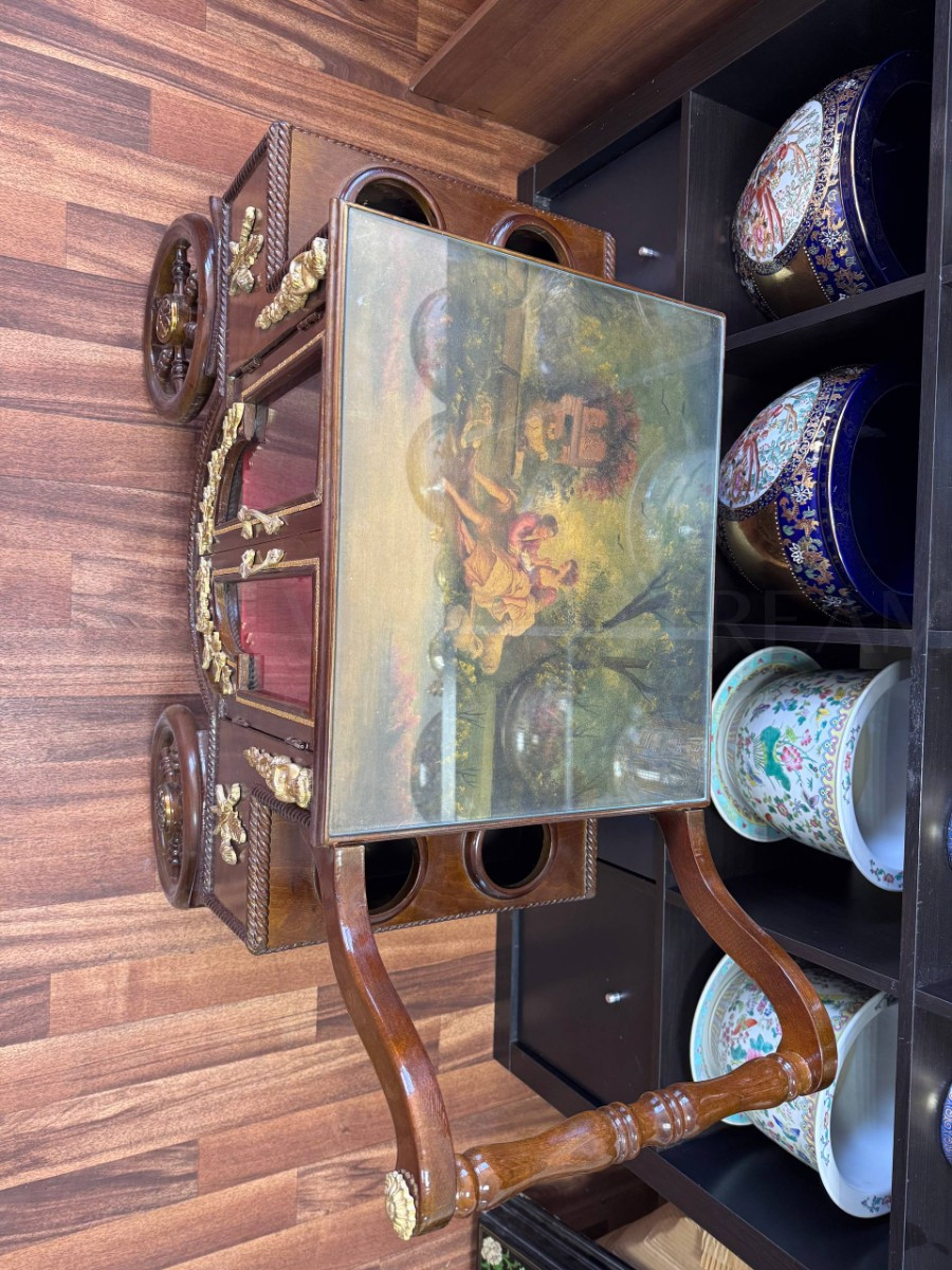 Стол сервировочный в форме кареты в стиле Людовика XVI