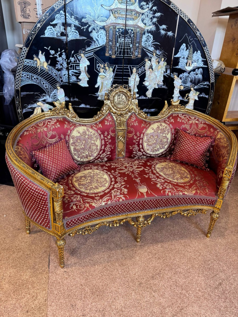 Комплект мягкой мебели для гостиной в стиле Людовика XVI