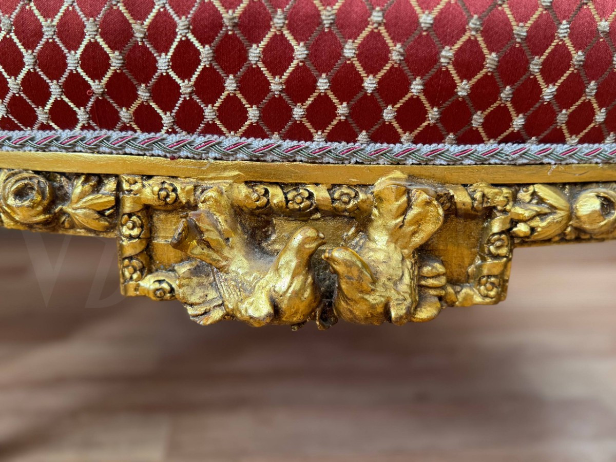 Комплект мягкой мебели для гостиной в стиле Людовика XVI