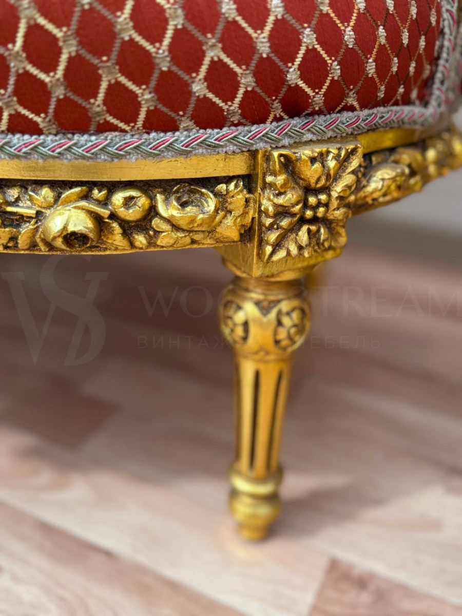 Комплект мягкой мебели для гостиной в стиле Людовика XVI