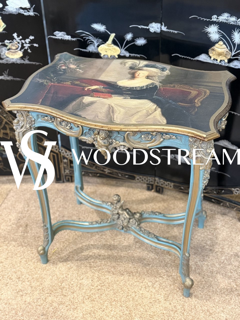 Стол в стиле венецианского барокко