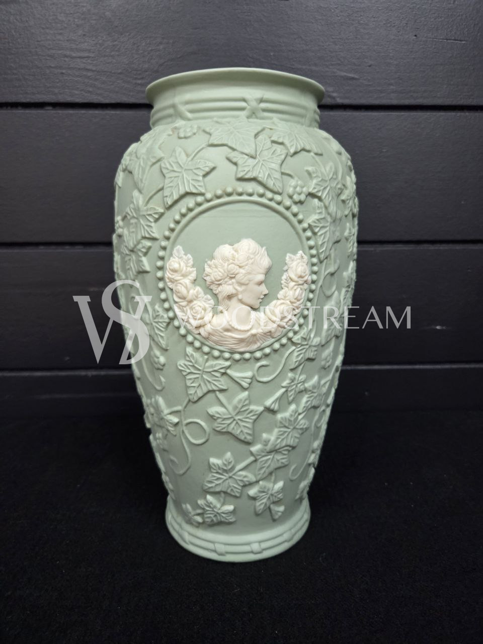 Ваза в стиле венецианского барокко