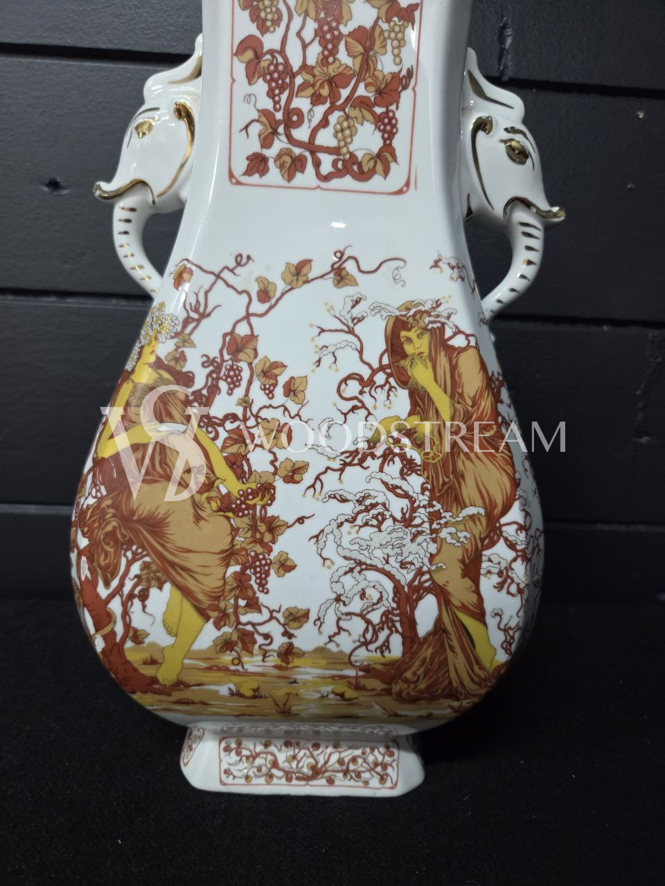 Ваза в восточном стиле