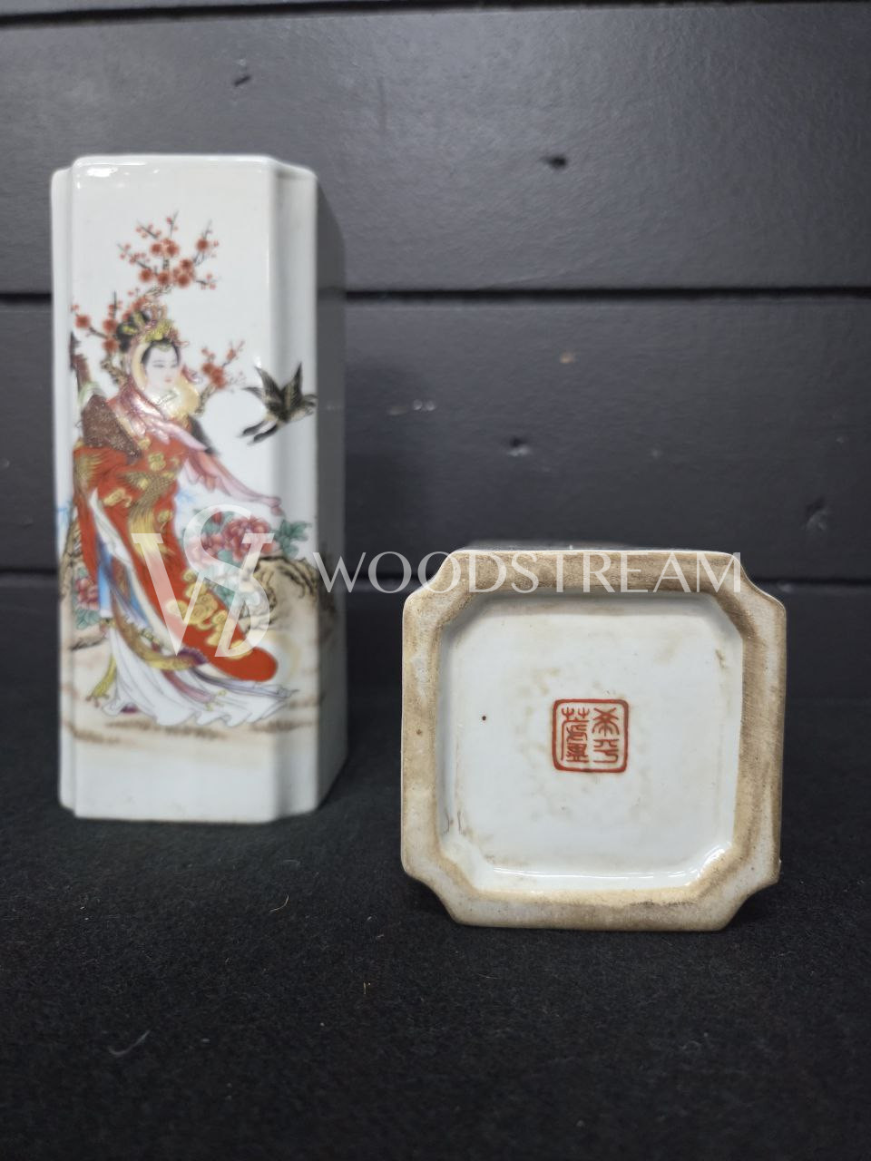 Ваза в стиле шинуазри 2 штуки