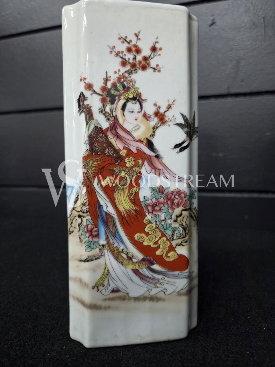 Ваза в стиле шинуазри 2 штуки