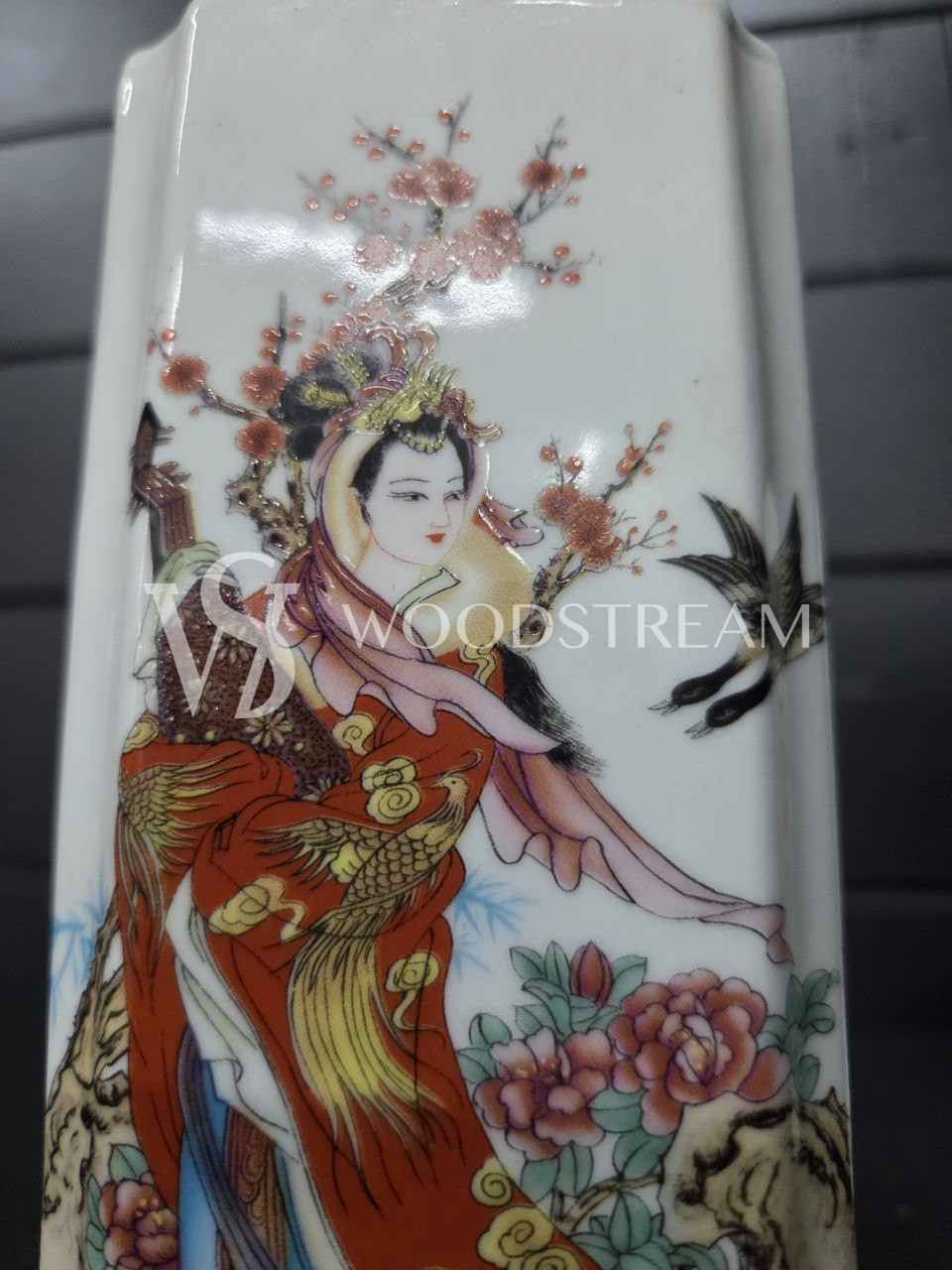 Ваза в стиле шинуазри 2 штуки