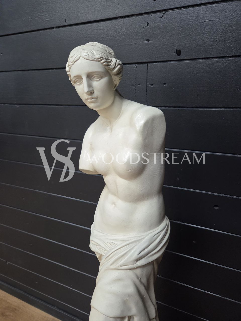 Статуя/Скульптура на постаменте Девушка/Венера