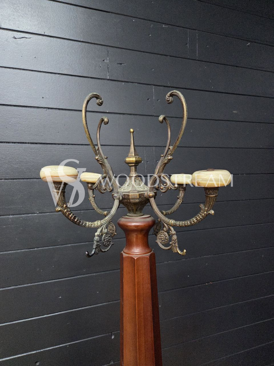 Вешалка напольная в стиле ампир