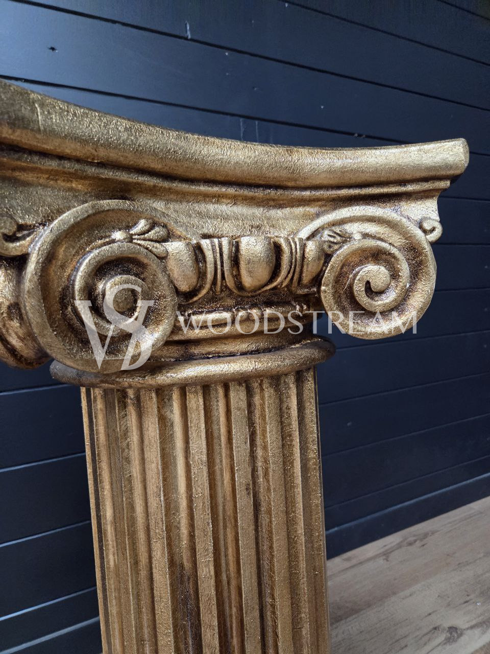 Постамент/Подставка/Колонна в стиле барокко