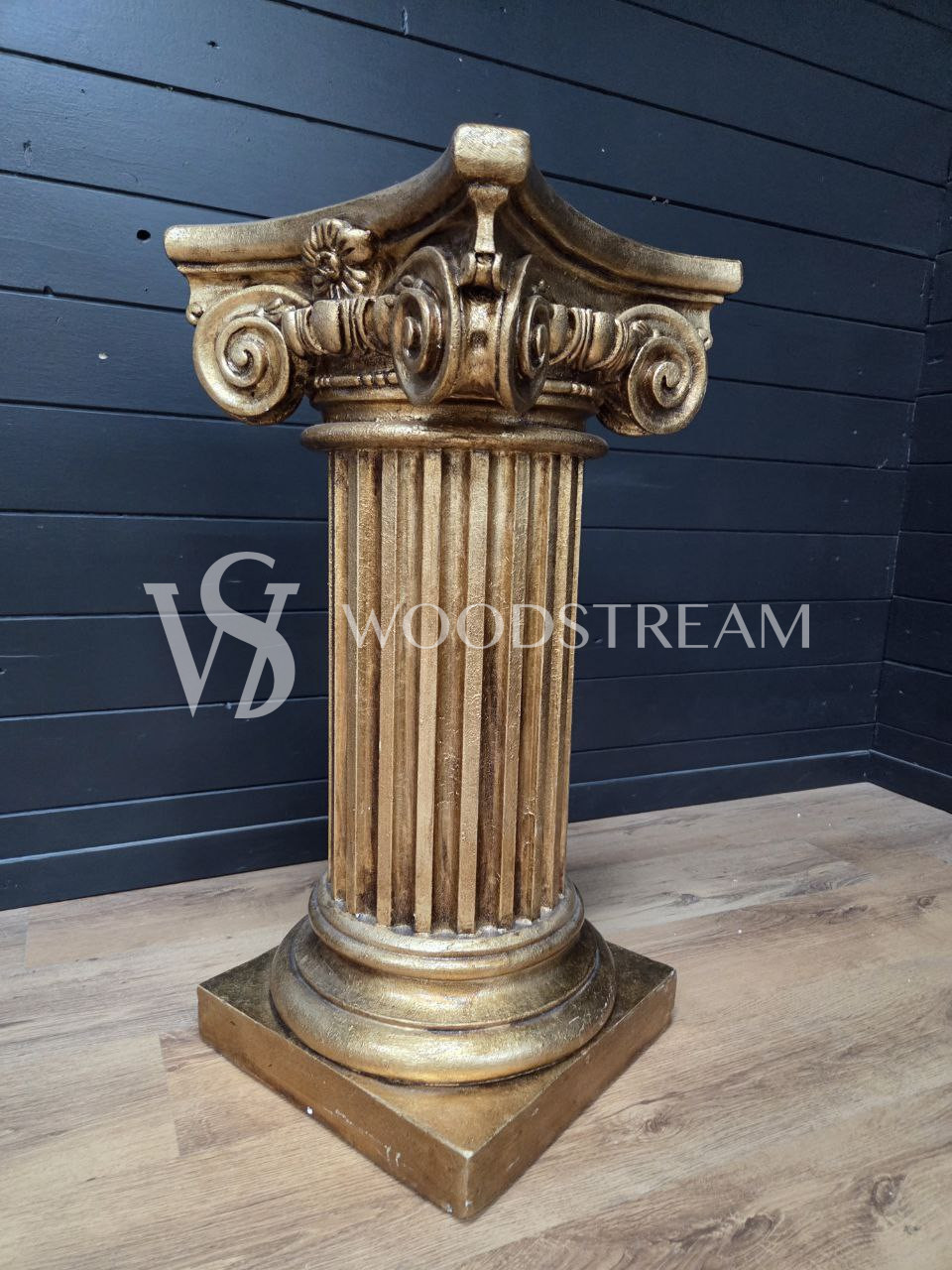 Постамент/Подставка/Колонна в стиле барокко