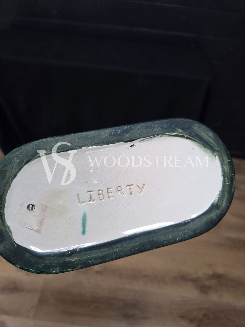 Ваза/Чаша со скульптурой Девушки в стиле венецианского барокко