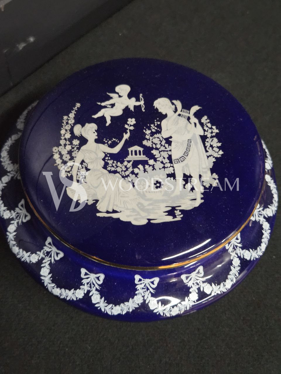 Ваза с крышкой/Шкатулка/Конфетница винтажная