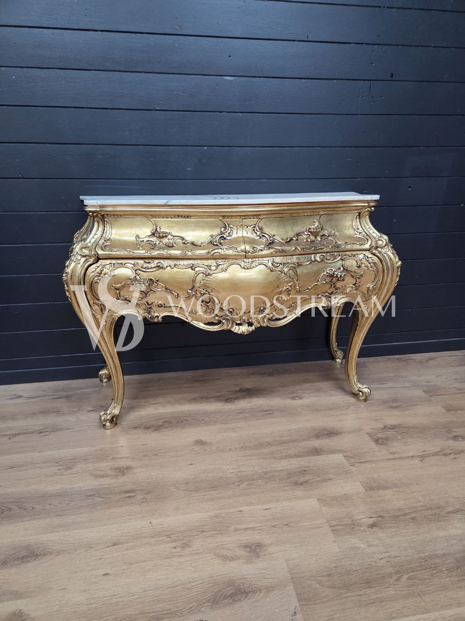 Комод в стиле барокко