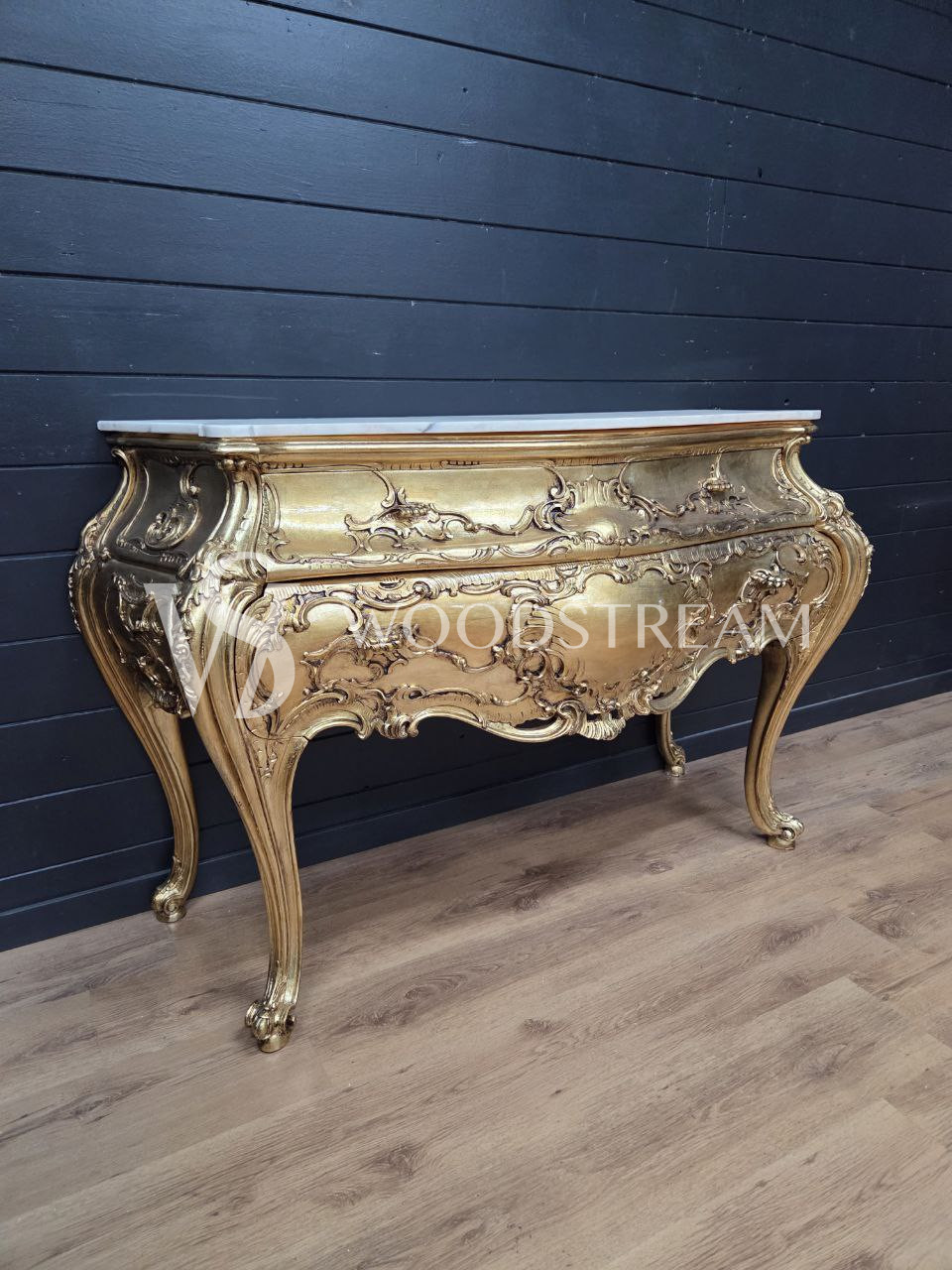 Комод в стиле барокко