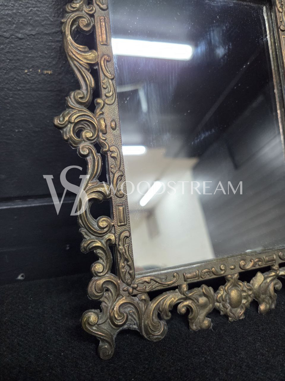 Зеркало настенное в стиле Людовика XV