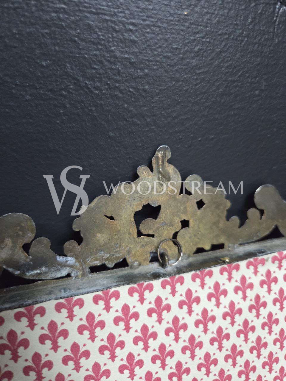 Зеркало настенное в стиле Людовика XV