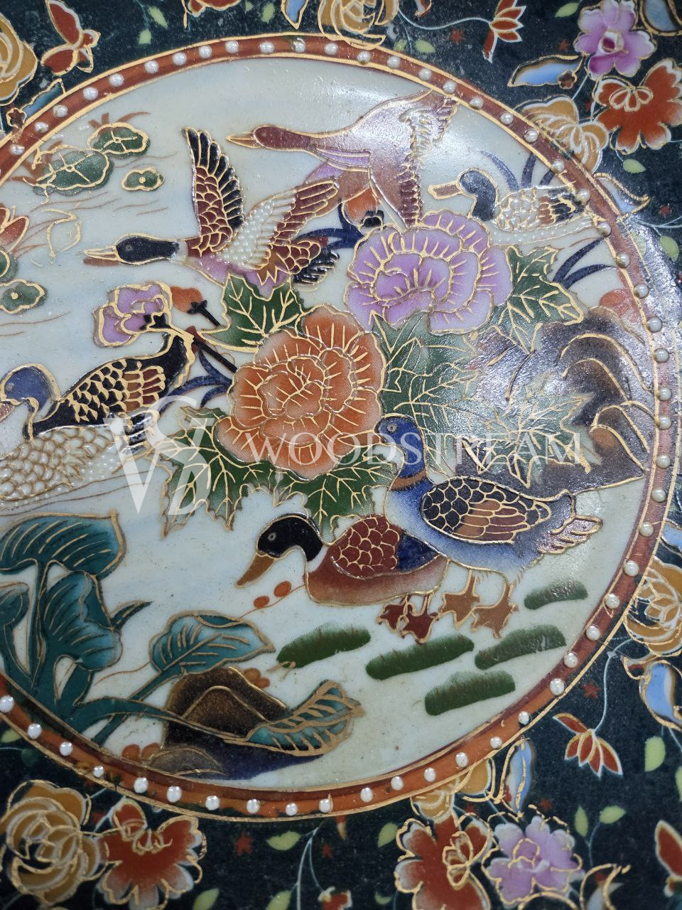 Тарелка декоративная в стиле шинуазри